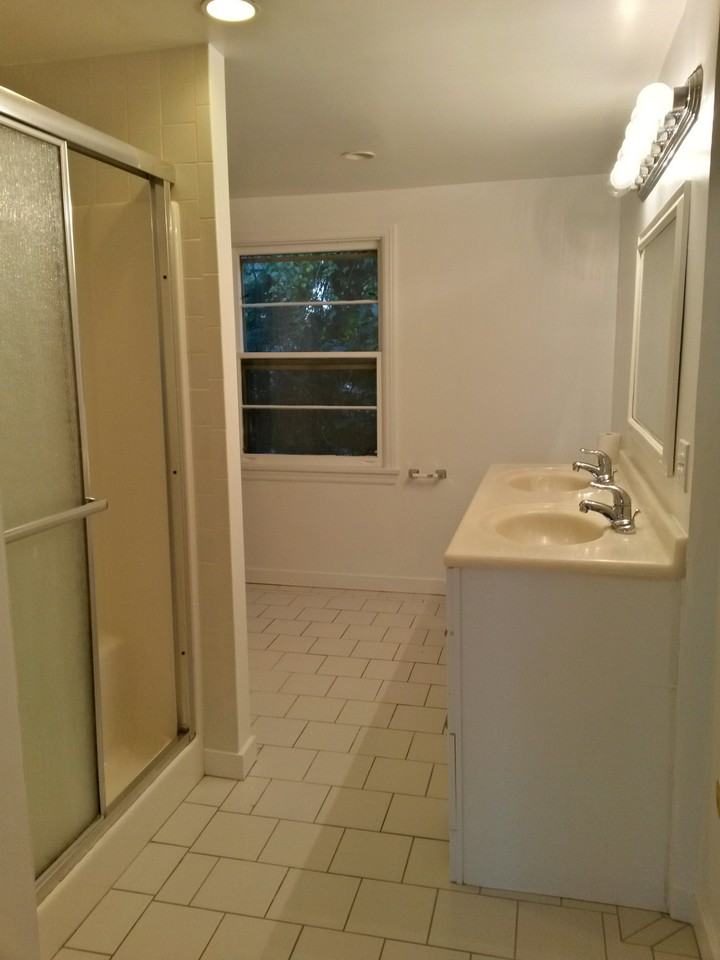 1551 Post Rd E #2 - Photo 6 of 8