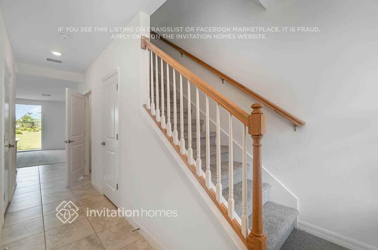 7161 Greenwood Park Cir #40 - Photo 3 of 25