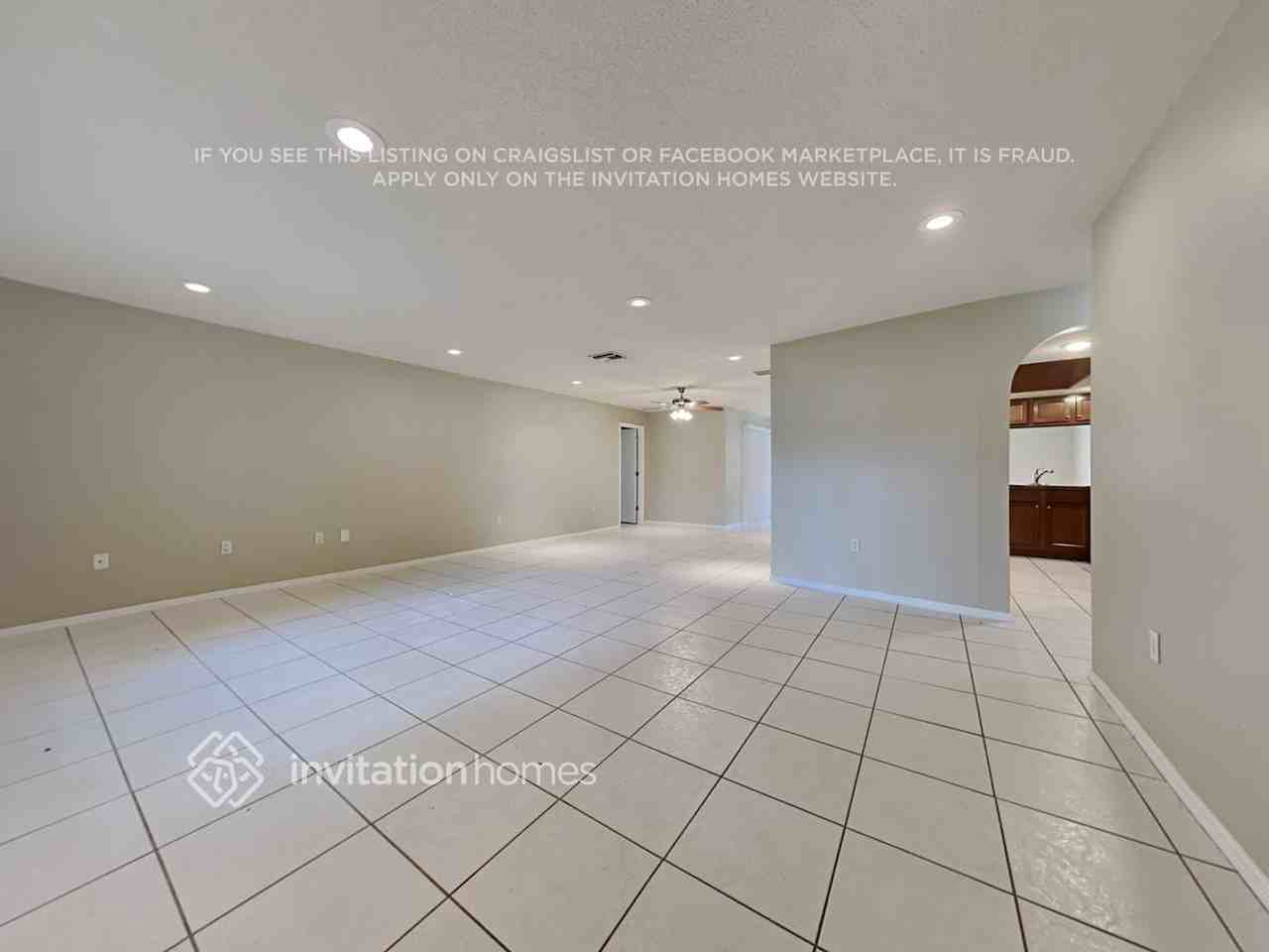 2385 Pellam Blvd - Photo 4 of 18