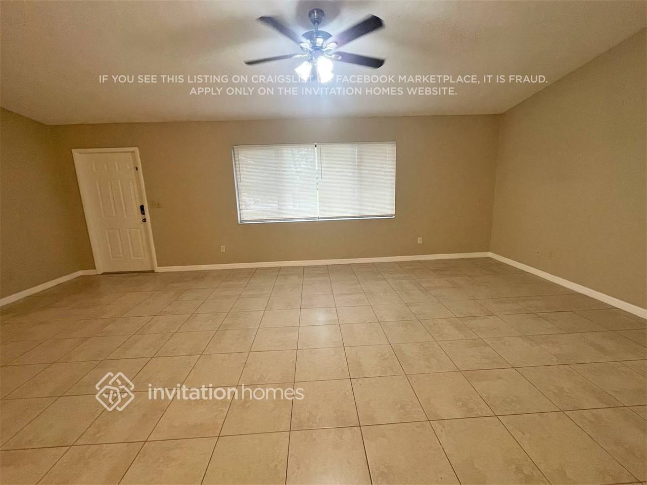 211 Se Santa Barbara Pl - Photo 3 of 19