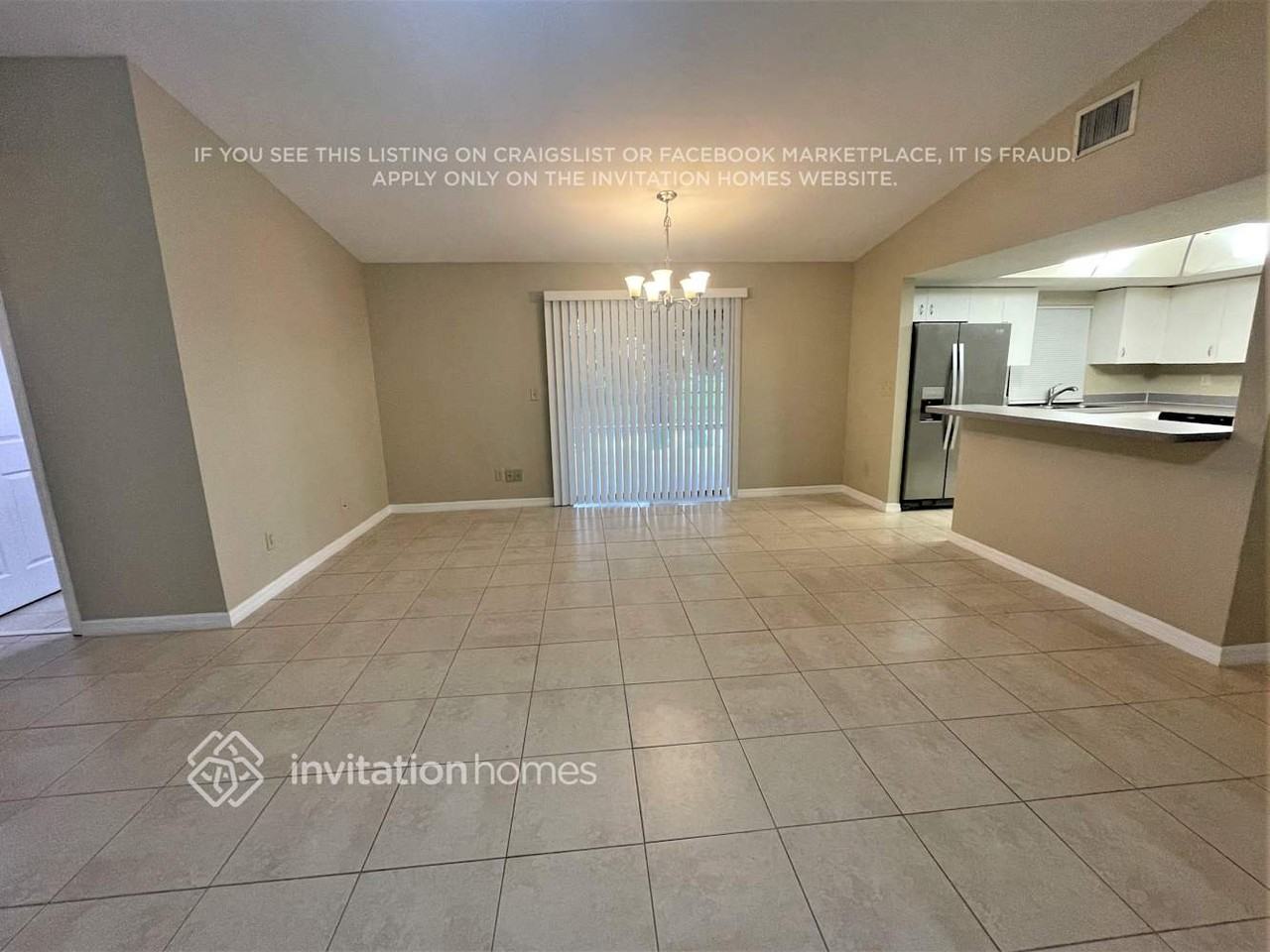 211 Se Santa Barbara Pl - Photo 4 of 19