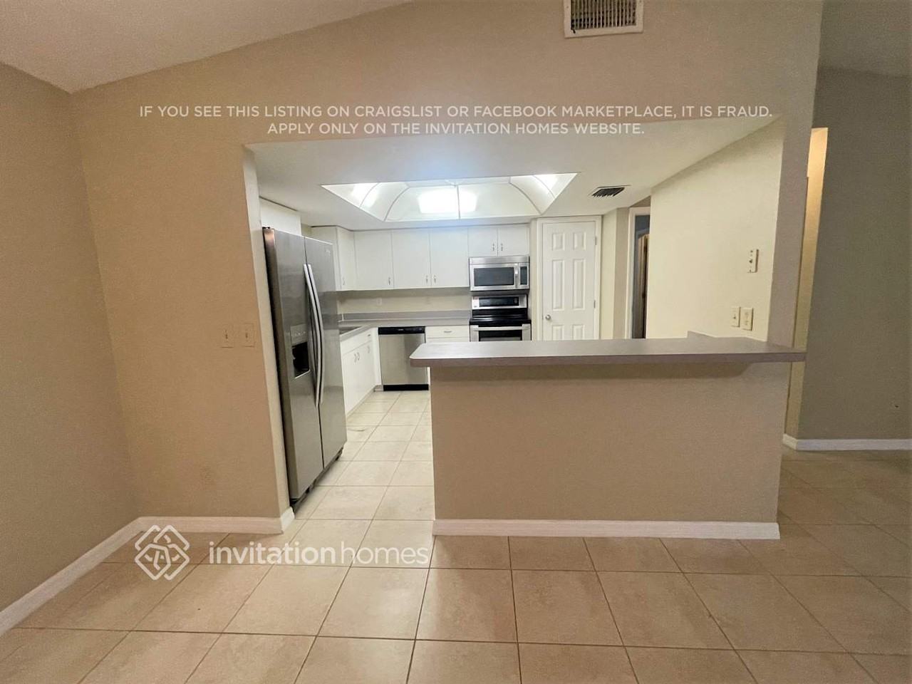 211 Se Santa Barbara Pl - Photo 5 of 19