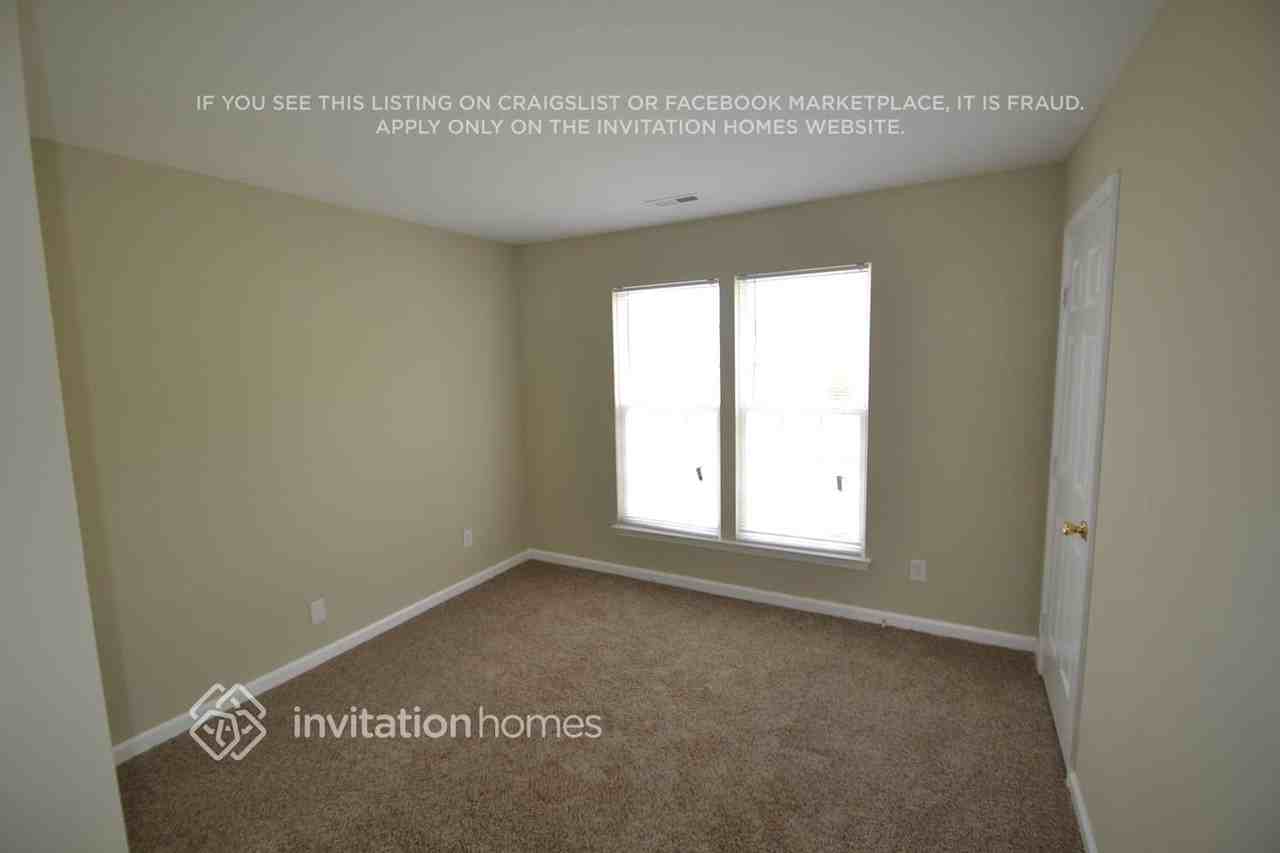1228 Brook Farm Ln - Photo 6 of 9