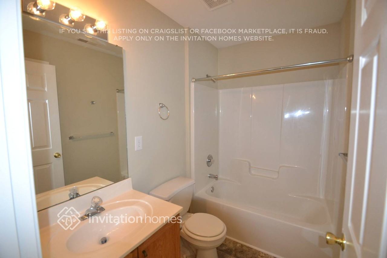 1228 Brook Farm Ln - Photo 7 of 9