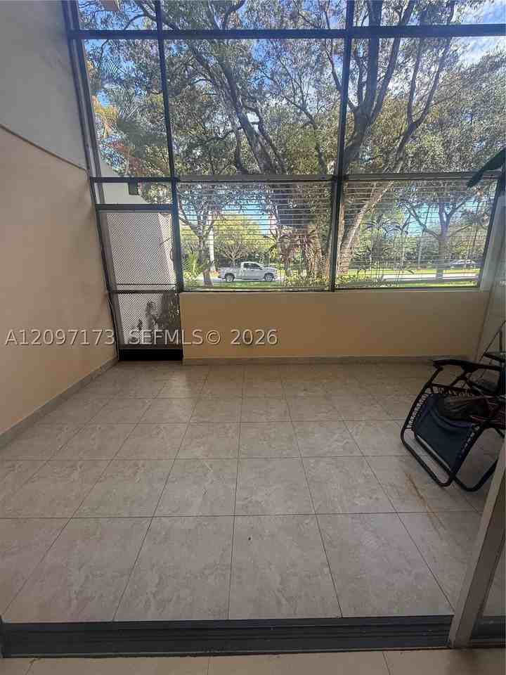 20200 W Country Club Dr #109 - Photo 6 of 15