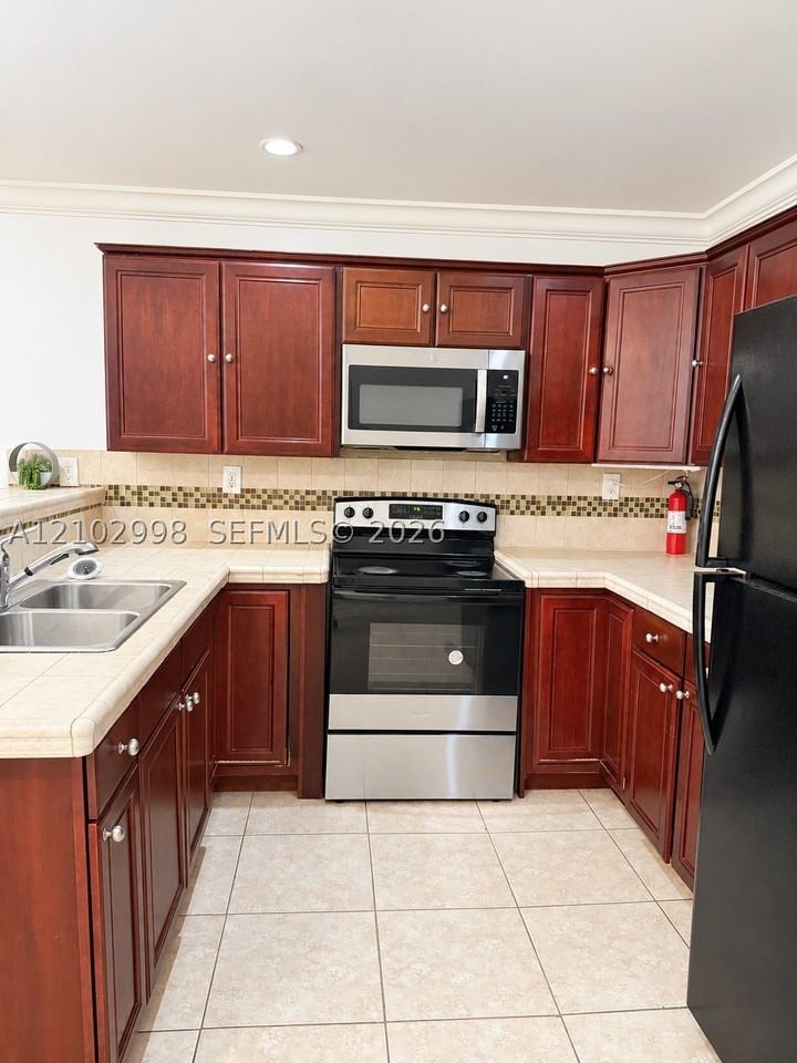332 Ne 110th Ter #332 - Photo 2 of 8