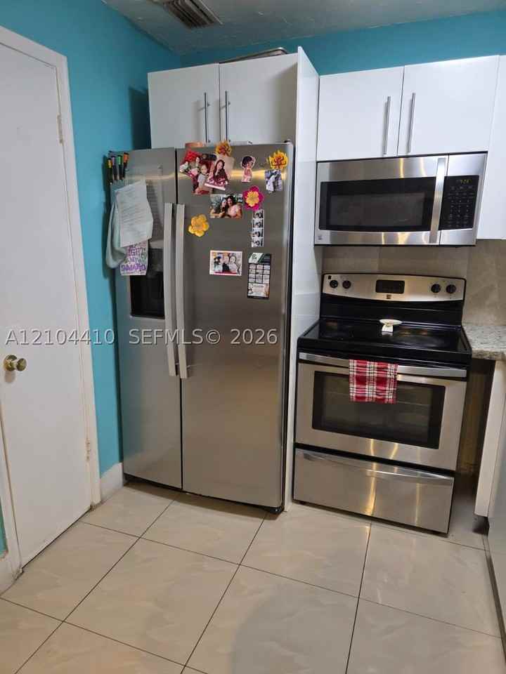 2312 Van Buren St #2 - Photo 5 of 14