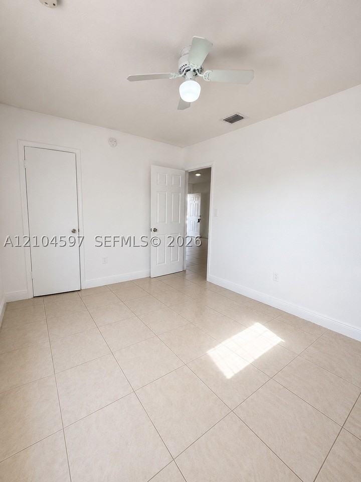 10841 Sw 7th St #1 - Photo 4 of 6