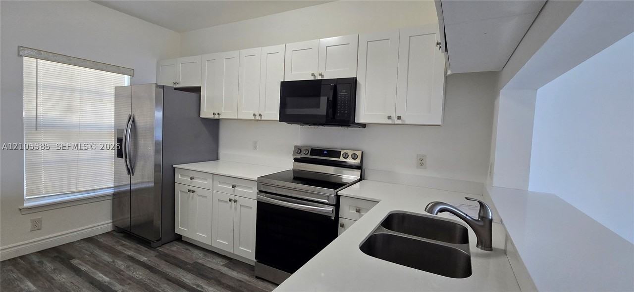 3152 Sw 49th St #126 - Photo 3 of 13