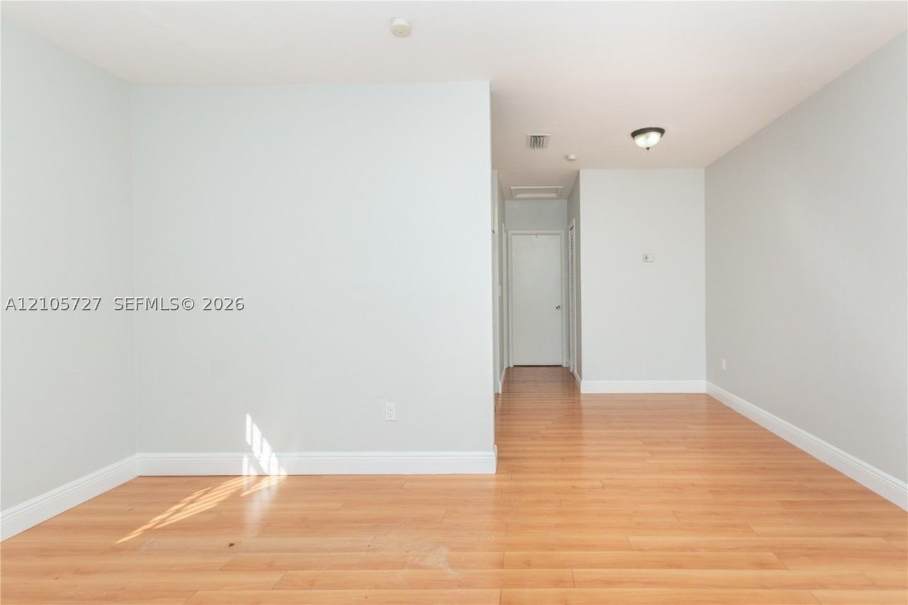 6030 Nw 8th Ave #1 - Photo 3 of 8