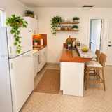 2520 Sw 14th St #A - Photo 1 of 1