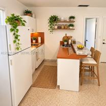2520 Sw 14th St #A - Photo 1 of 1