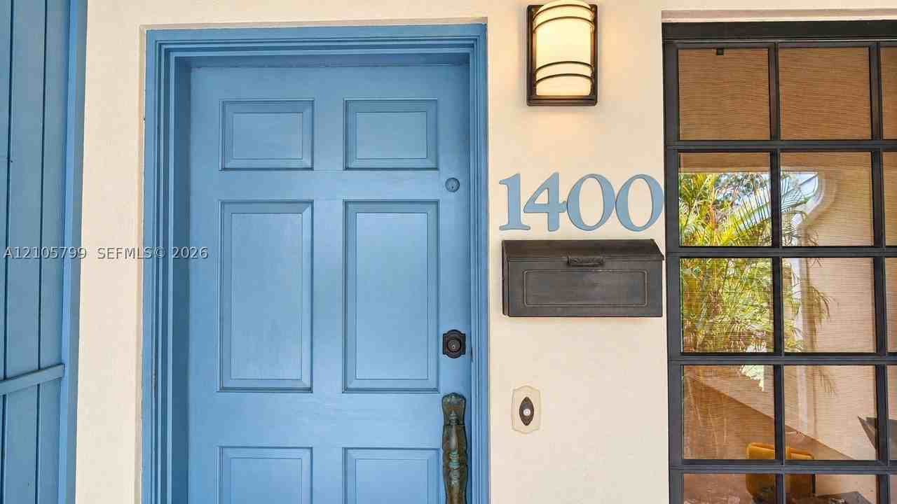 1400 Madrid St - Photo 2 of 14
