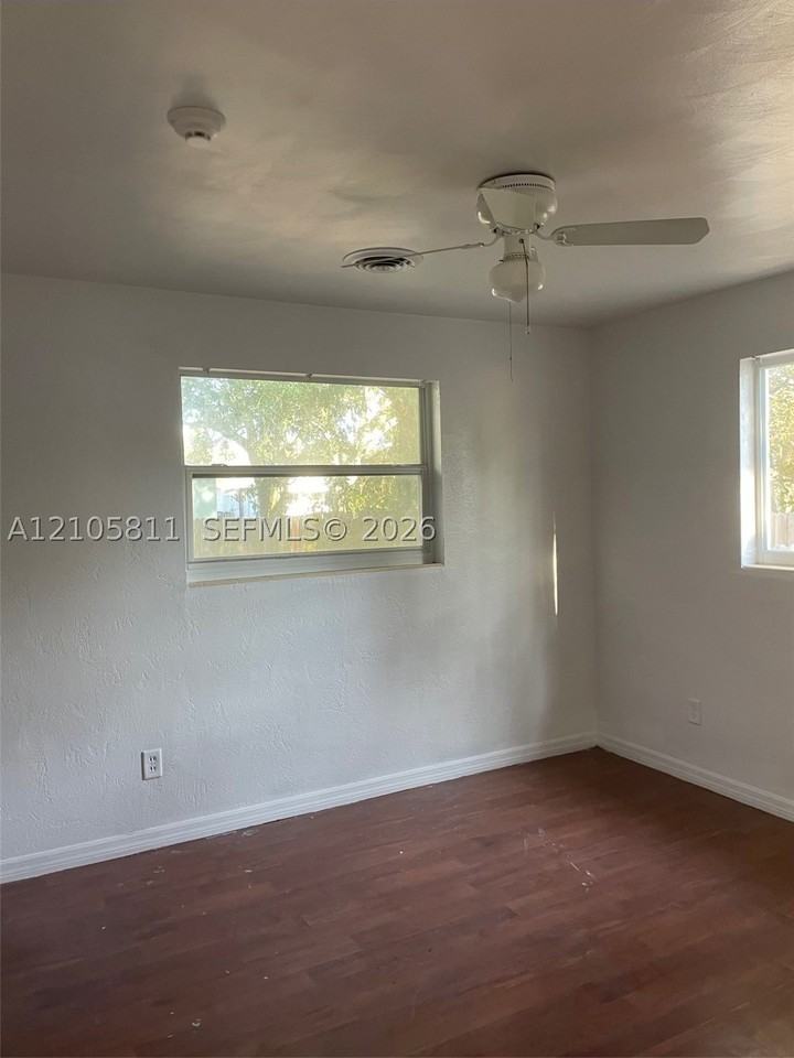 317 Parkway St - Photo 4 of 15