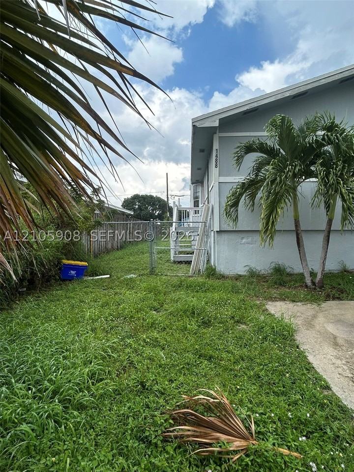 1488 W 31st St - Photo 2 of 13