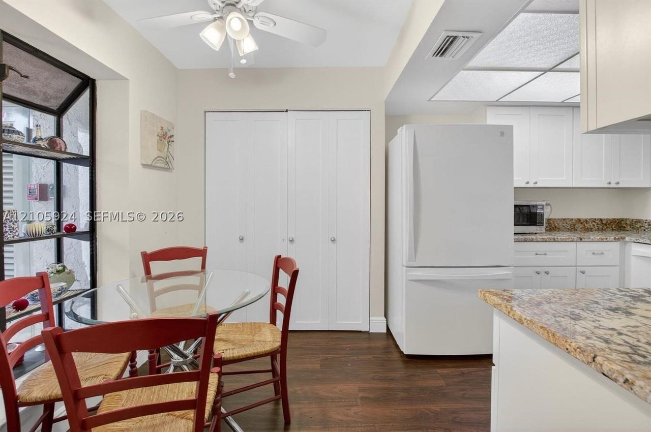 5021 Oak Hill Ln #114 - Photo 4 of 29