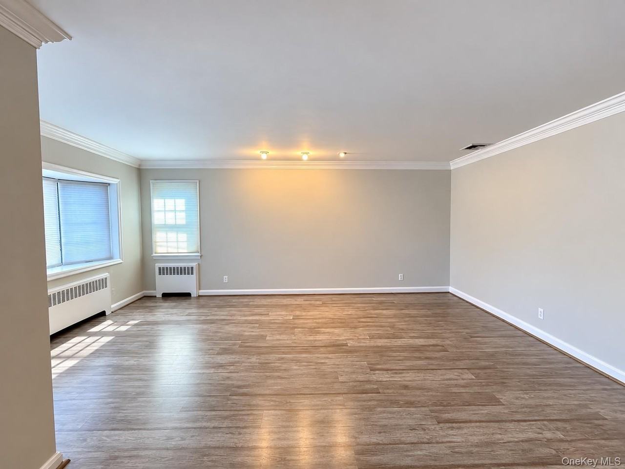 413 Washington Blvd - Photo 6 of 24