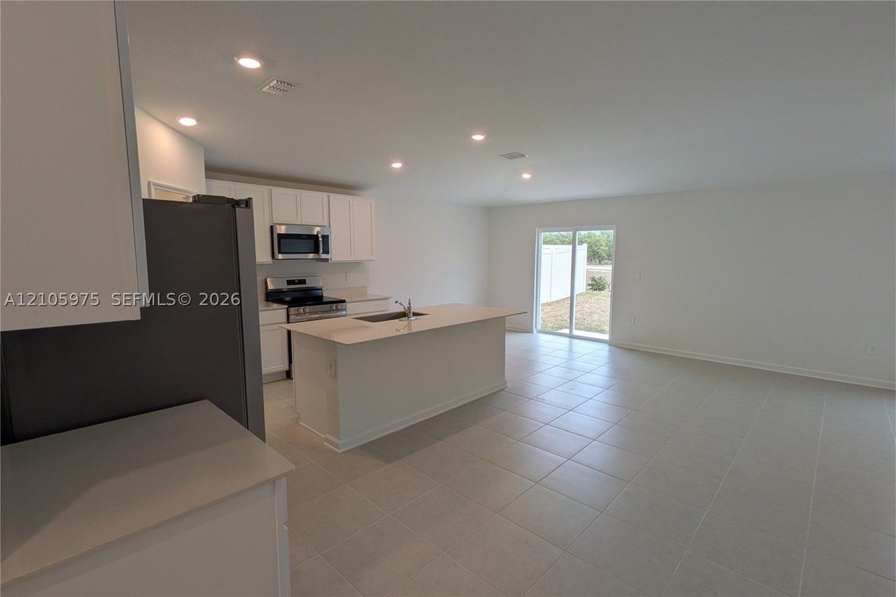 2406 Mckinley Dr - Photo 7 of 23