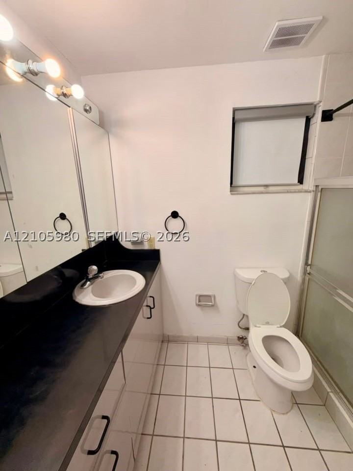 7450 Nw 145th St - Photo 6 of 8