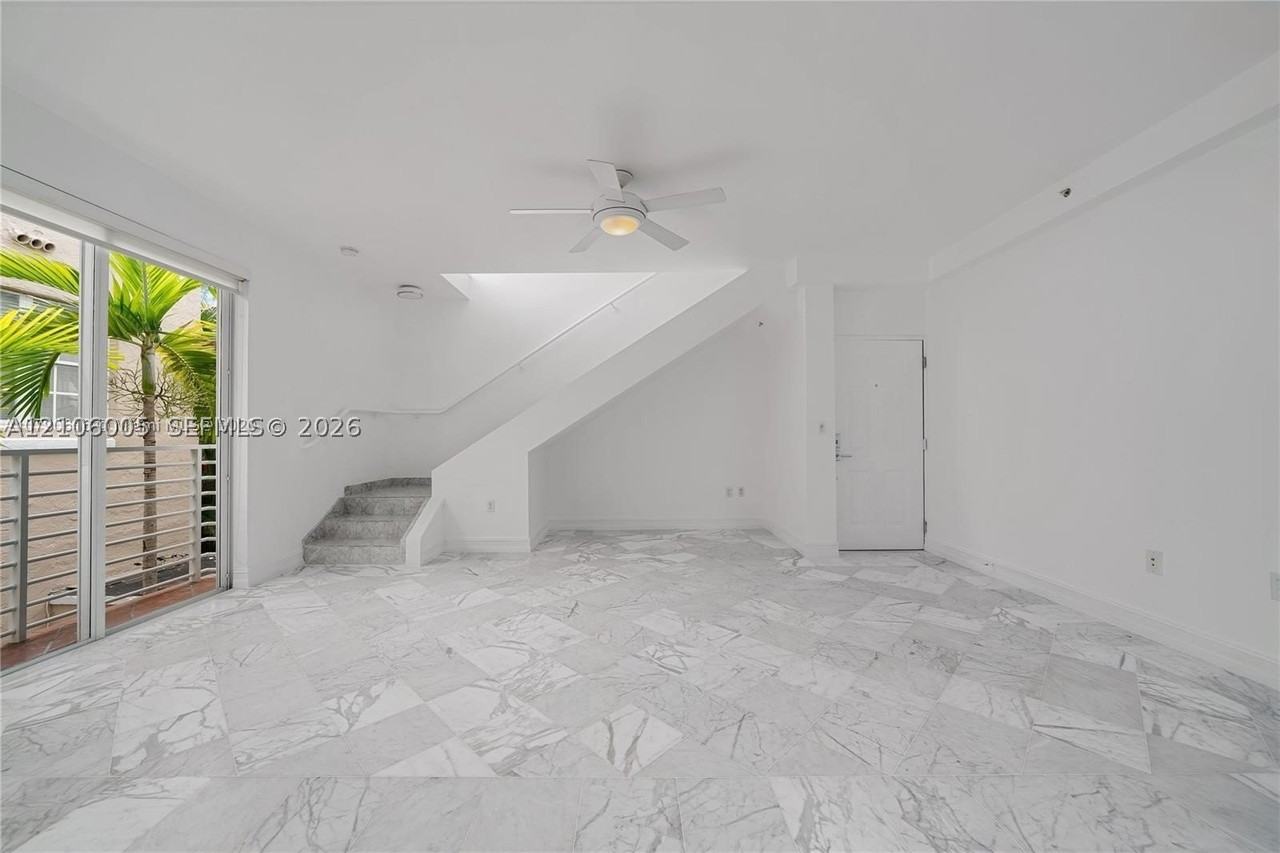 836 Pennsylvania Ave #D - Photo 2 of 20