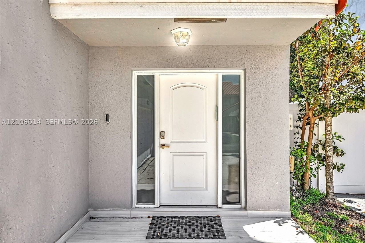 3085 N 36th Ave - Photo 6 of 50