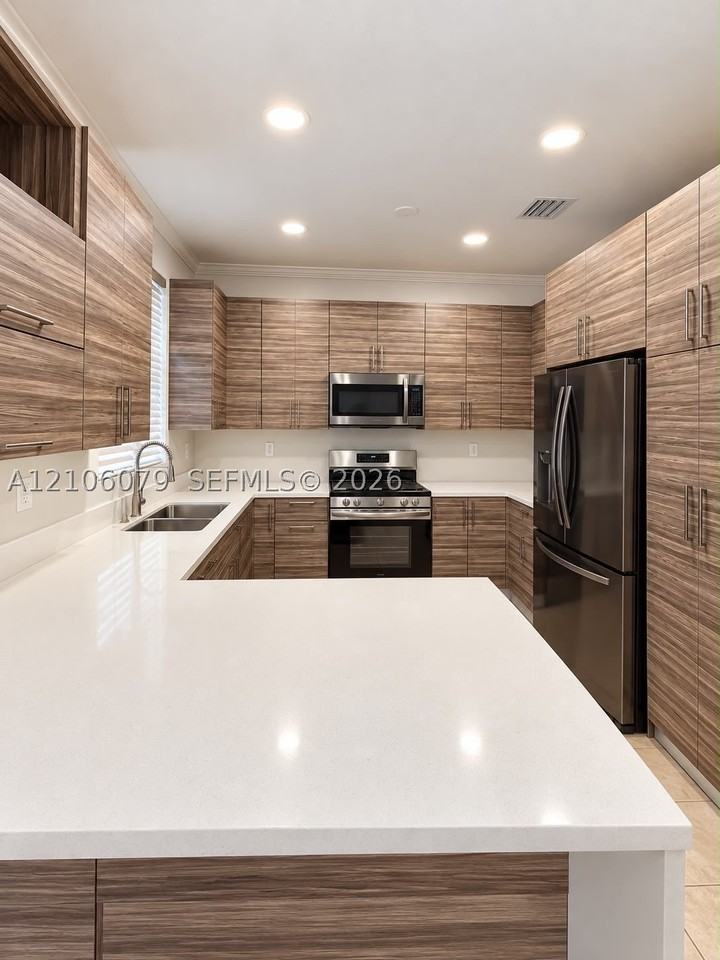 7325 Nw 174th Ter #102 - Photo 4 of 13