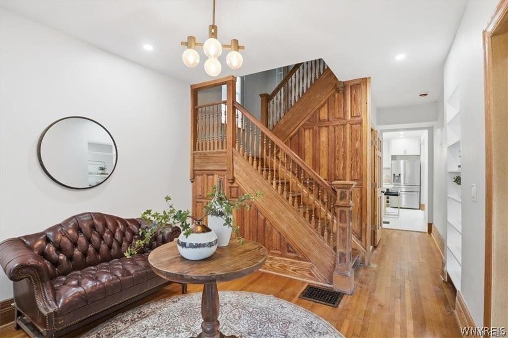 138 Highland Ave - Photo 5 of 50