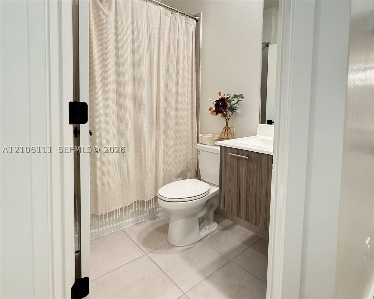 6450 Nw 102nd Path #102 - Photo 4 of 11