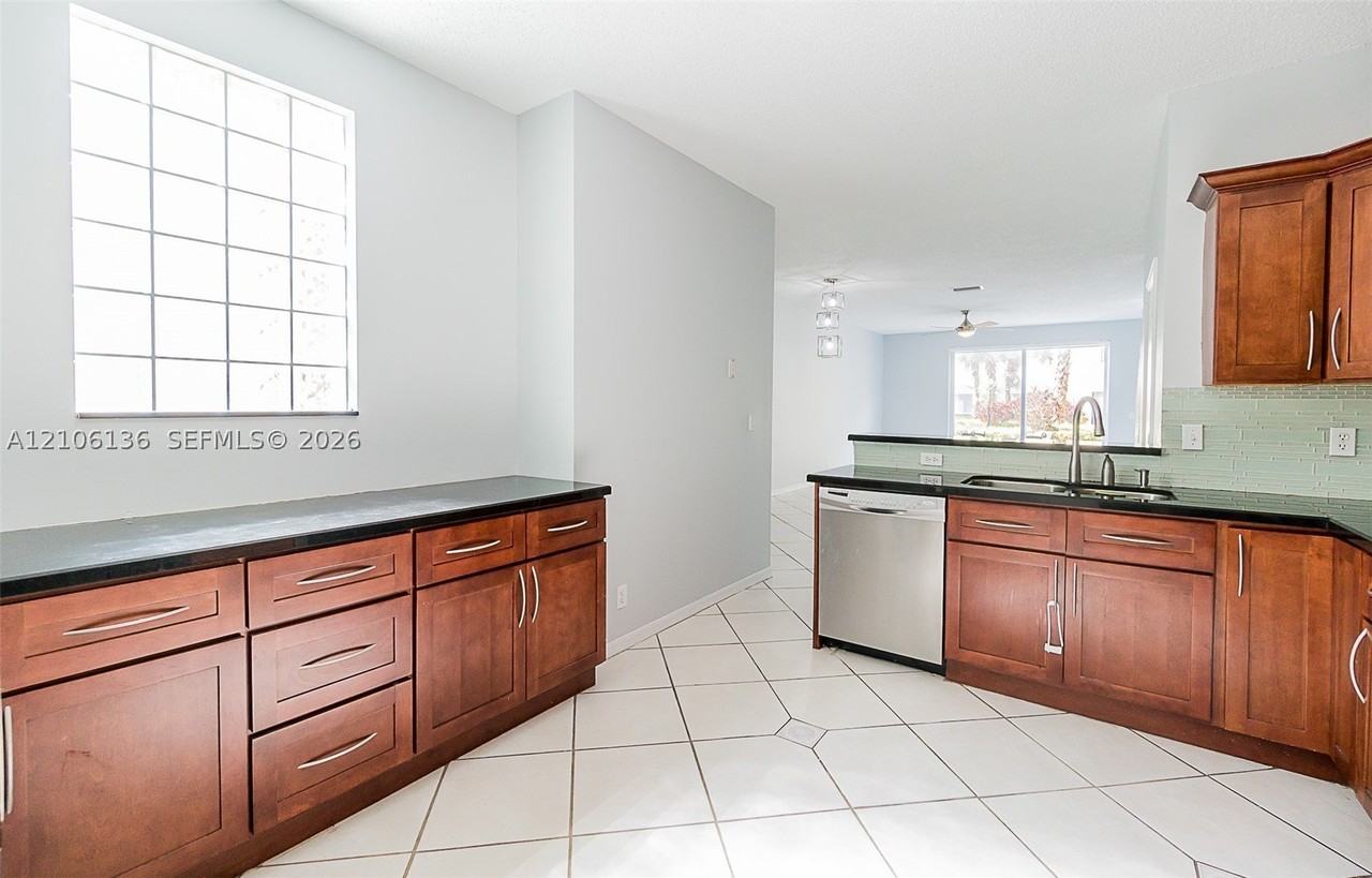 3713 San Simeon Cir - Photo 6 of 15