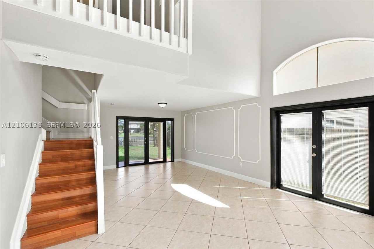 16119 Sw 61st Ln - Photo 2 of 18
