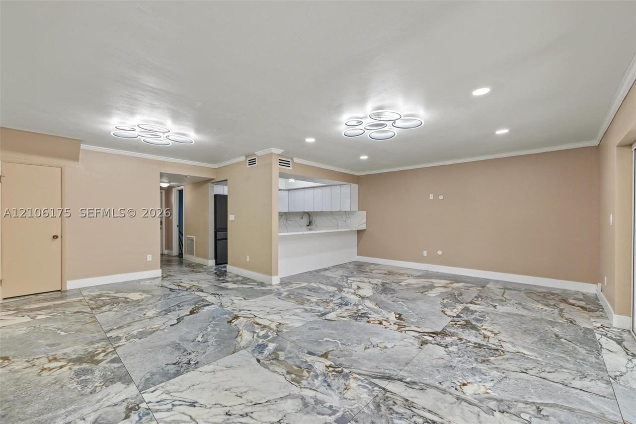 6905 W 2nd Way #1 - Photo 7 of 28