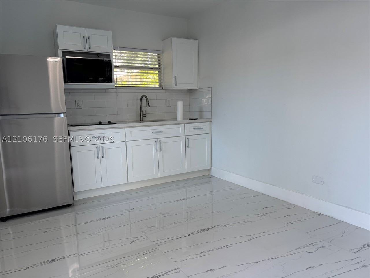 214 Nw 46th Ave #214 - Photo 2 of 8