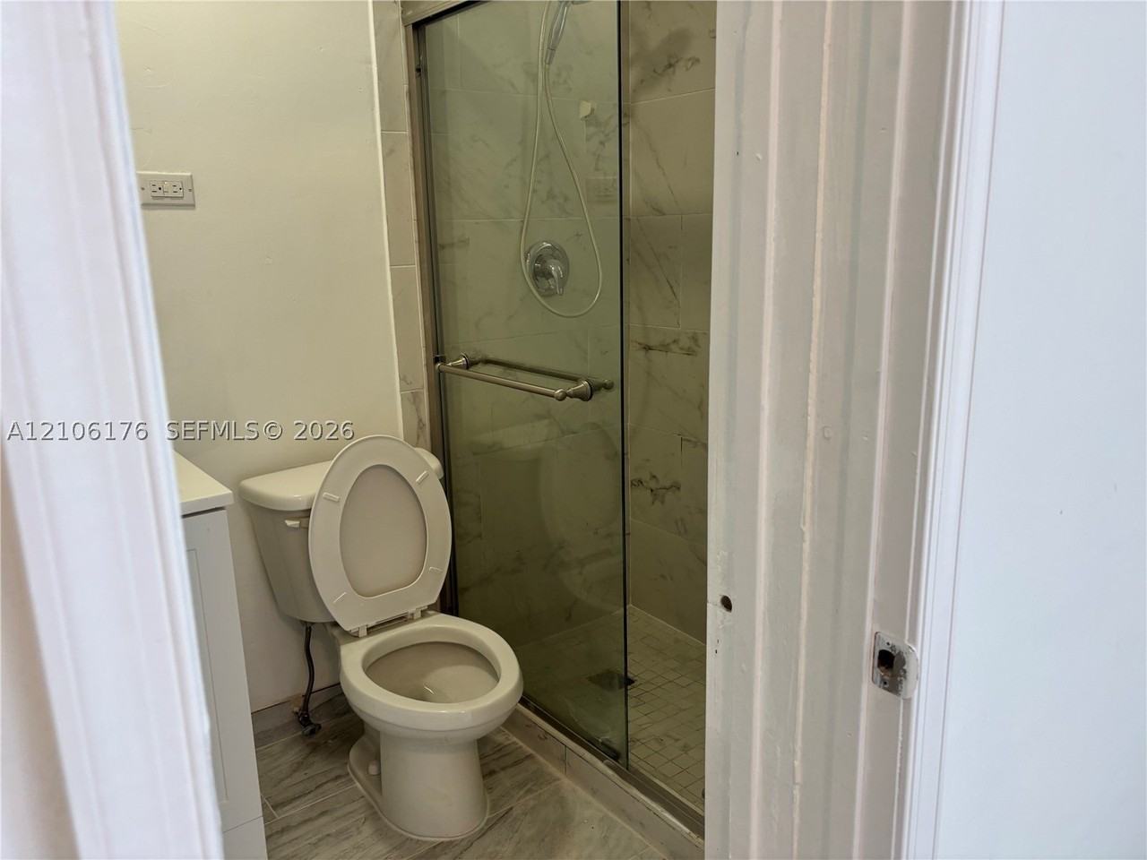 214 Nw 46th Ave #214 - Photo 4 of 8