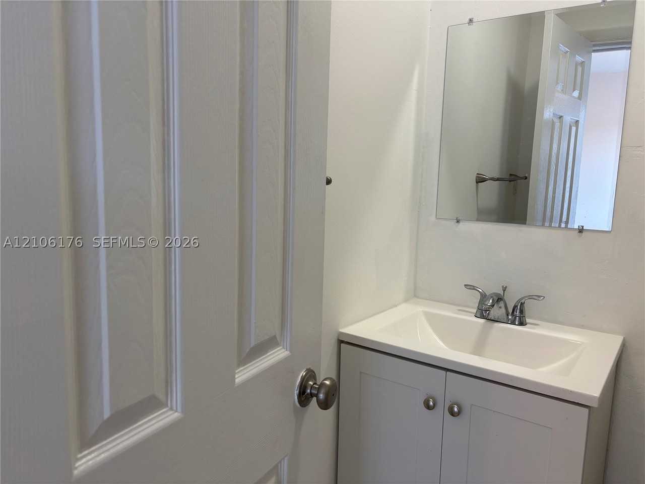 214 Nw 46th Ave #214 - Photo 5 of 8