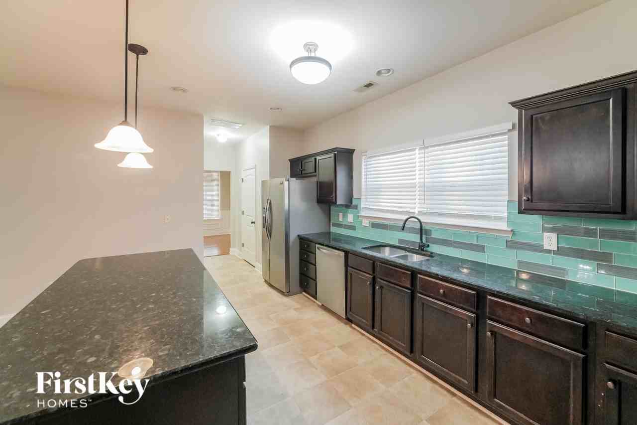 126 Newnan Lakes Blvd - Photo 5 of 16