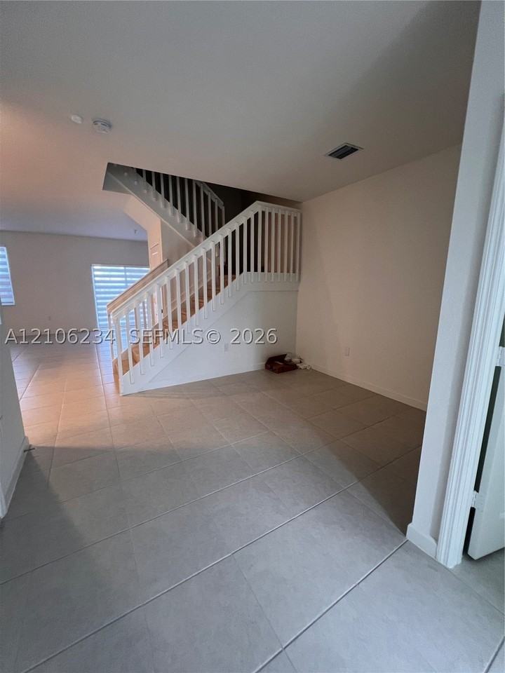 4665 Nw 120th Way - Photo 4 of 32