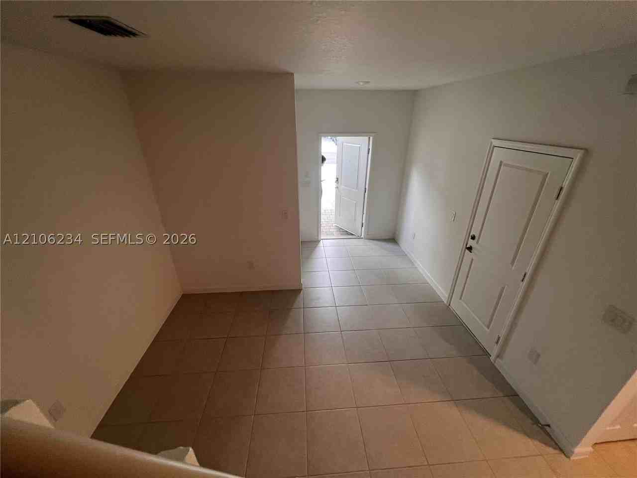 4665 Nw 120th Way - Photo 5 of 32