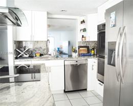 2410 Ne 10th St #123 - Photo 1 of 1
