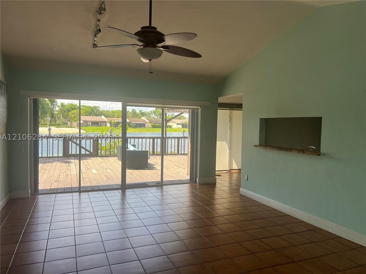 11824 Sw 123rd Ave - Photo 3 of 10