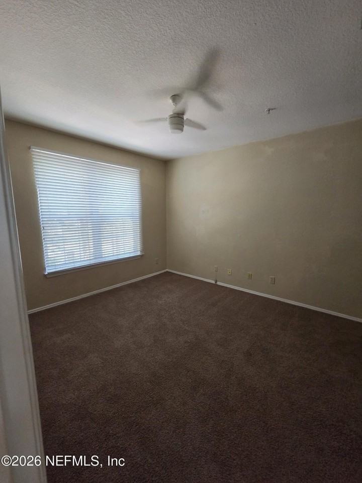 13810 Sutton Park Dr - Photo 6 of 18