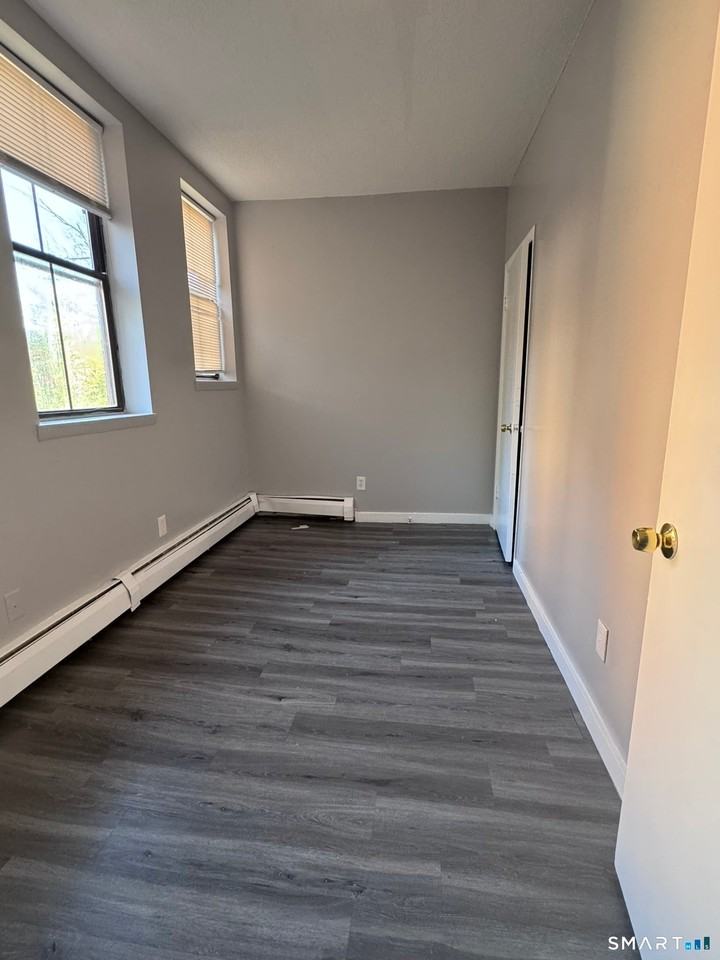 56 Maple Ave - Photo 7 of 8
