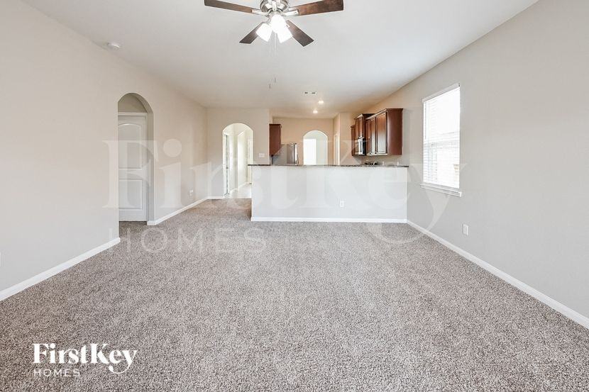 22719 Overland Bell Dr - Photo 2 of 15