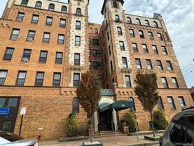 310 Riverside Blvd ##3g - Photo 1 of 1