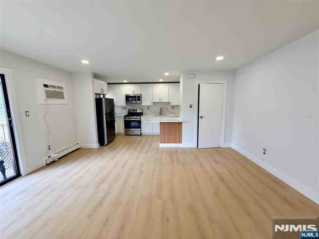 217 Park Ave - Photo 6 of 16