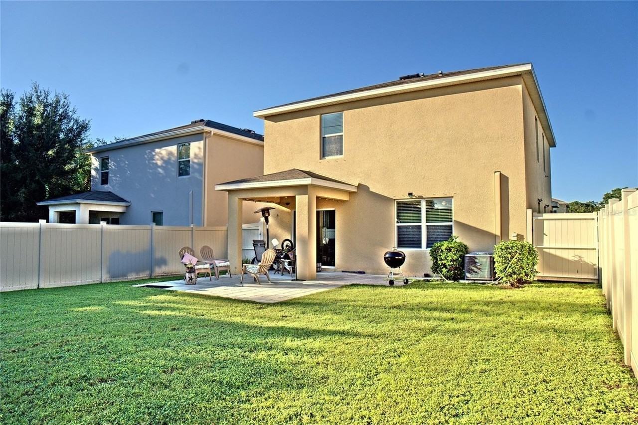 4805 Silver Topaz St - Photo 3 of 46