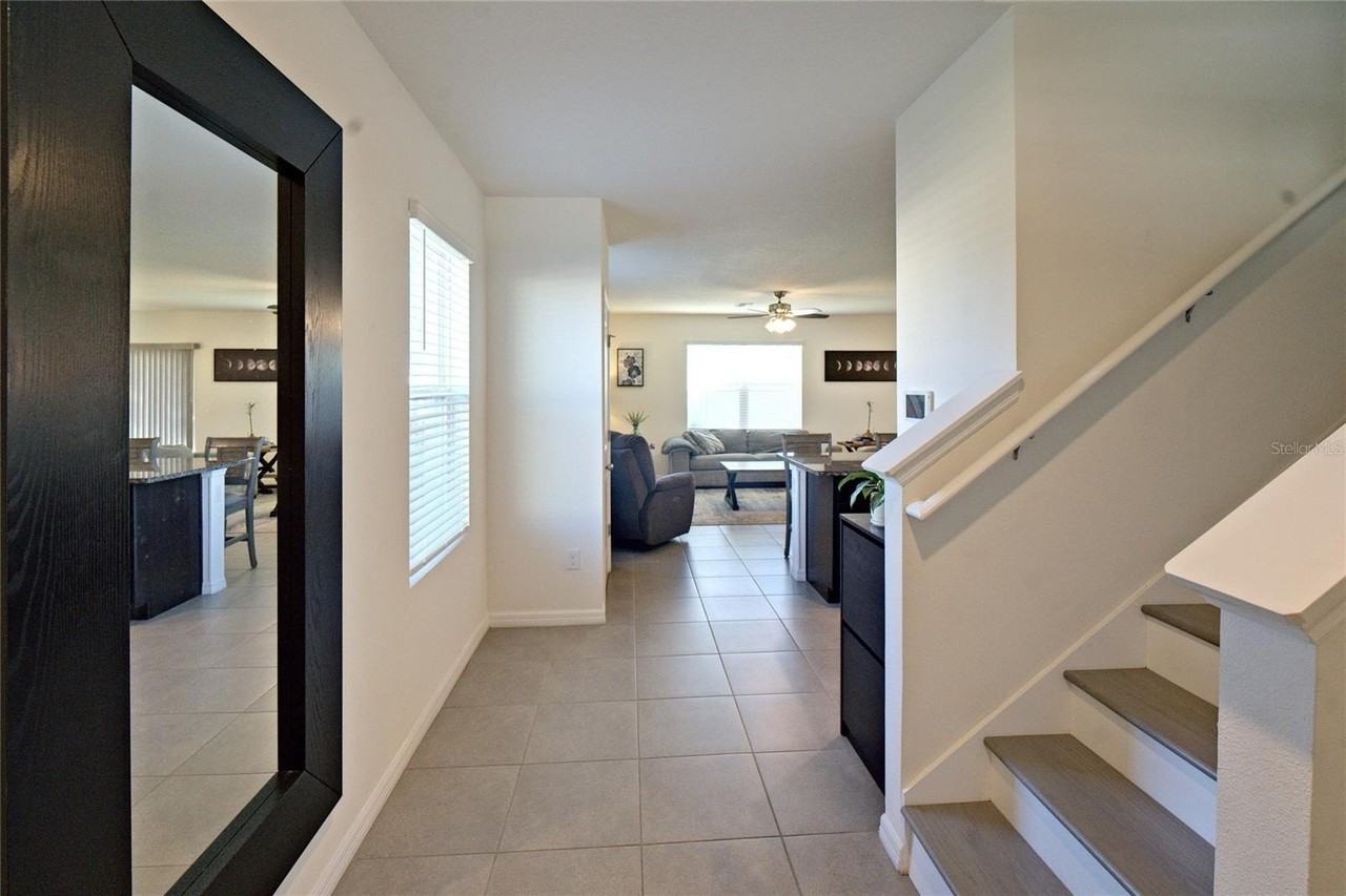 4805 Silver Topaz St - Photo 5 of 46