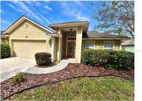featured image of 4922 Nw 81st Ave