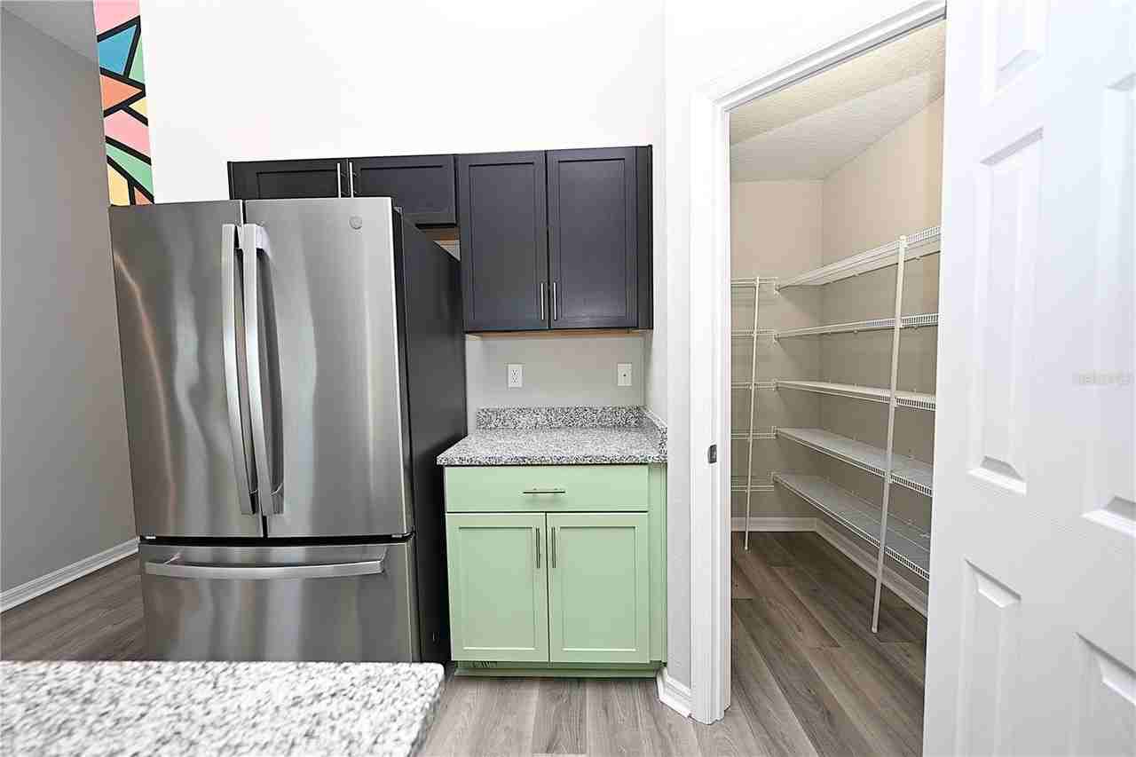 5511 Arlington River Dr - Photo 7 of 50