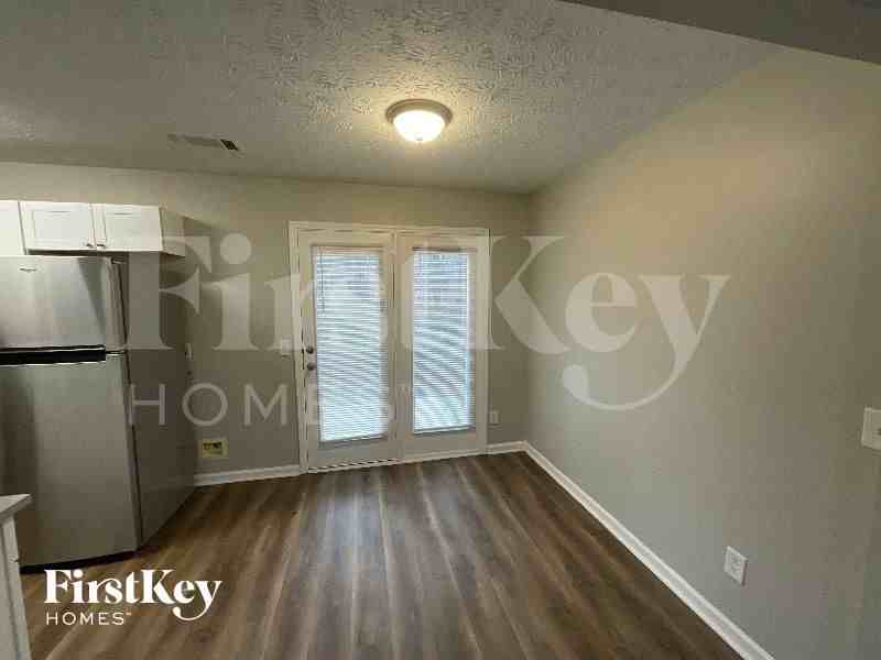 5473 Bethel Rd - Photo 4 of 11