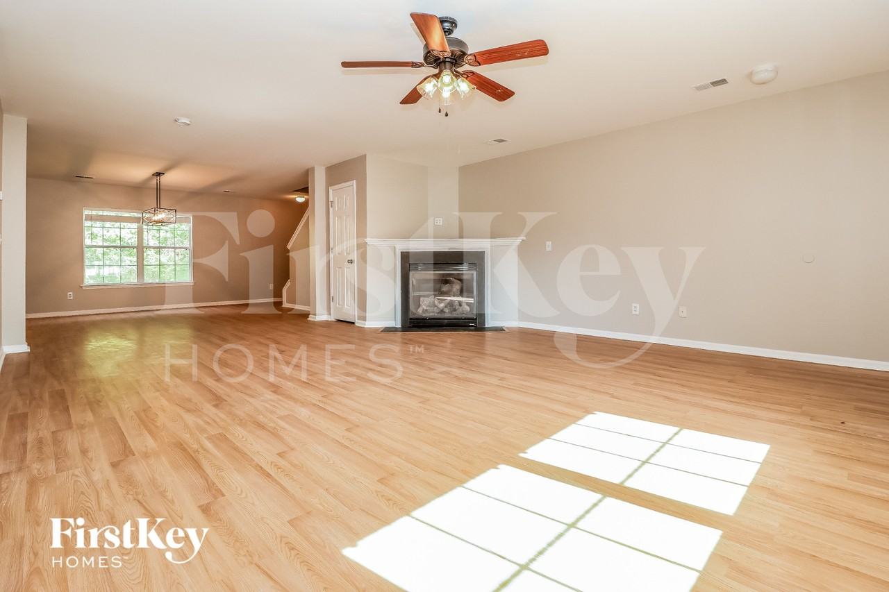 108 Sun Valley Ct - Photo 3 of 15